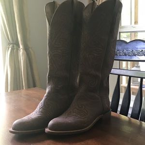 Lucchese boots size 8.5 never worn